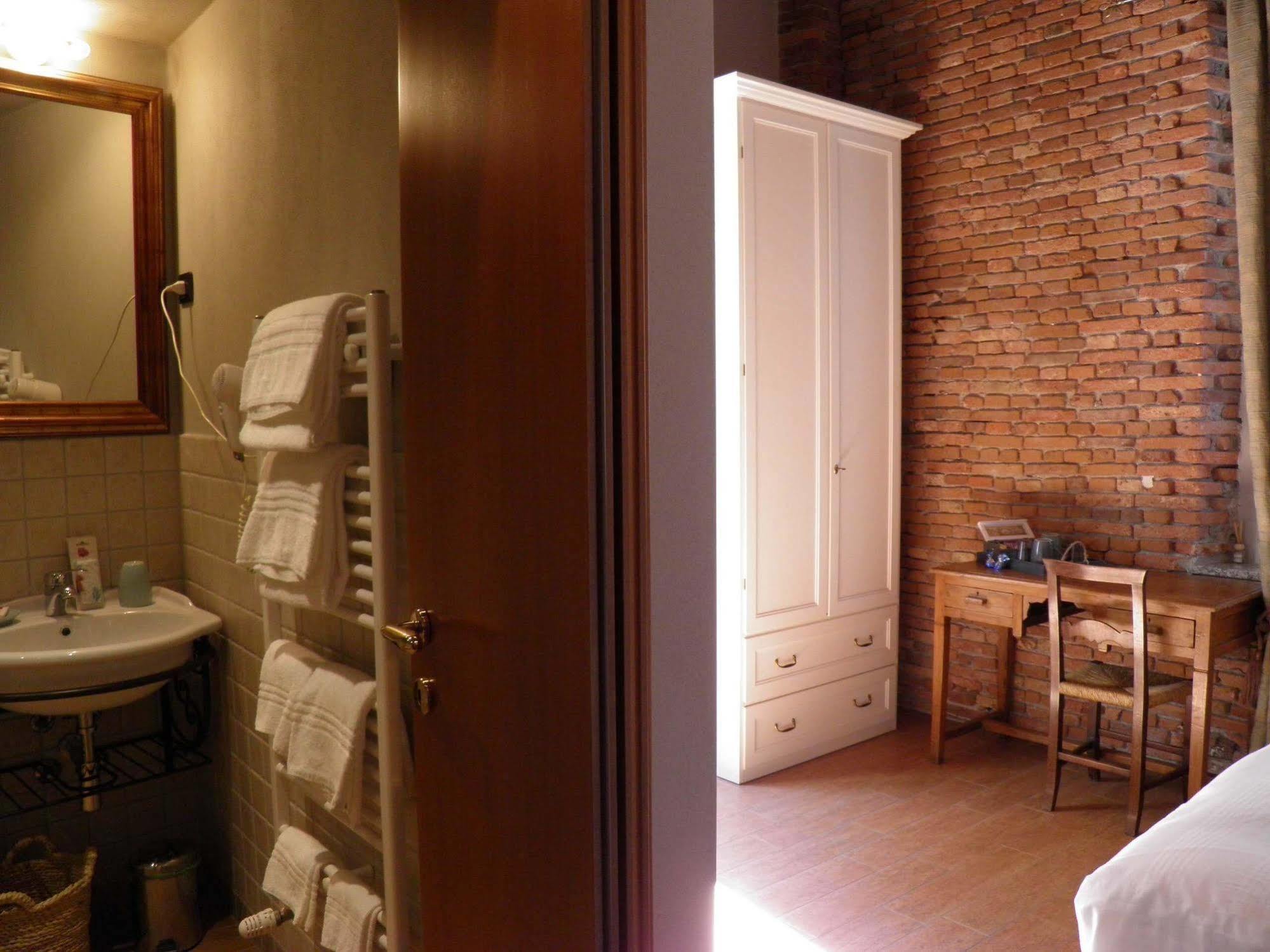 In Centro Charme Bed & Breakfast Bergamo Ngoại thất bức ảnh