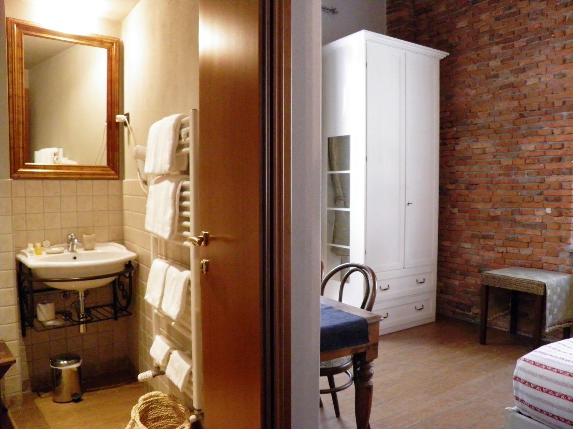 In Centro Charme Bed & Breakfast Bergamo Ngoại thất bức ảnh