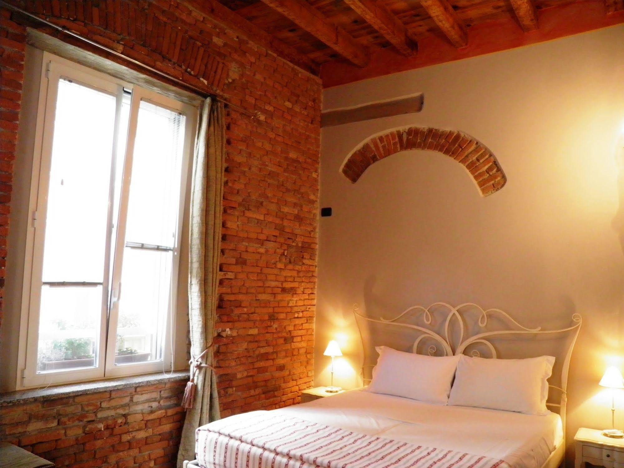In Centro Charme Bed & Breakfast Bergamo Ngoại thất bức ảnh